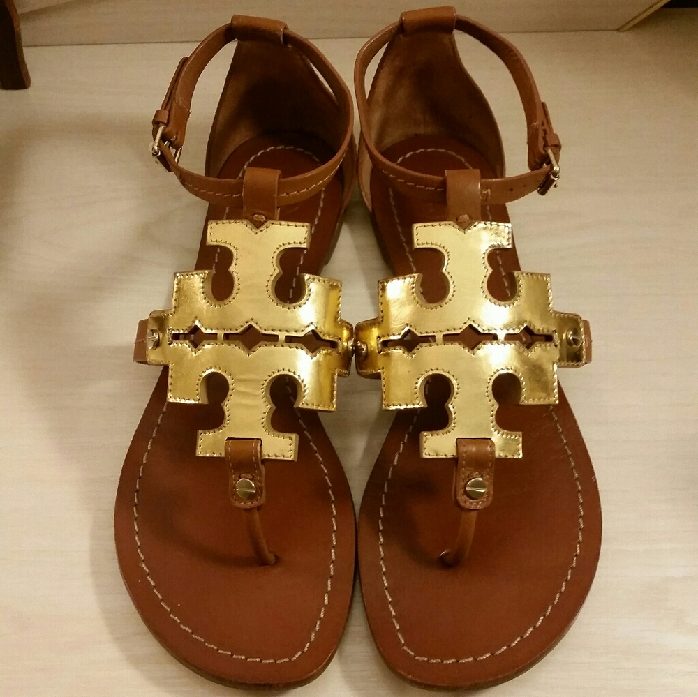 •RARE• Tory Burch Phoebe Sandal in Gold and Tan